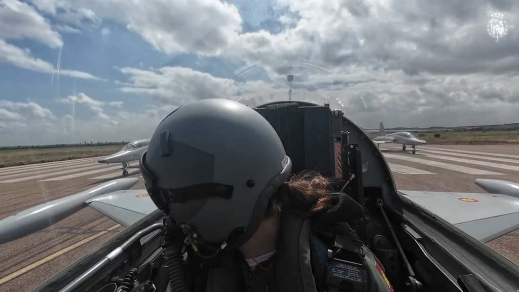 Princess Leonor flies F-5 fighter jet during recent military training visit
