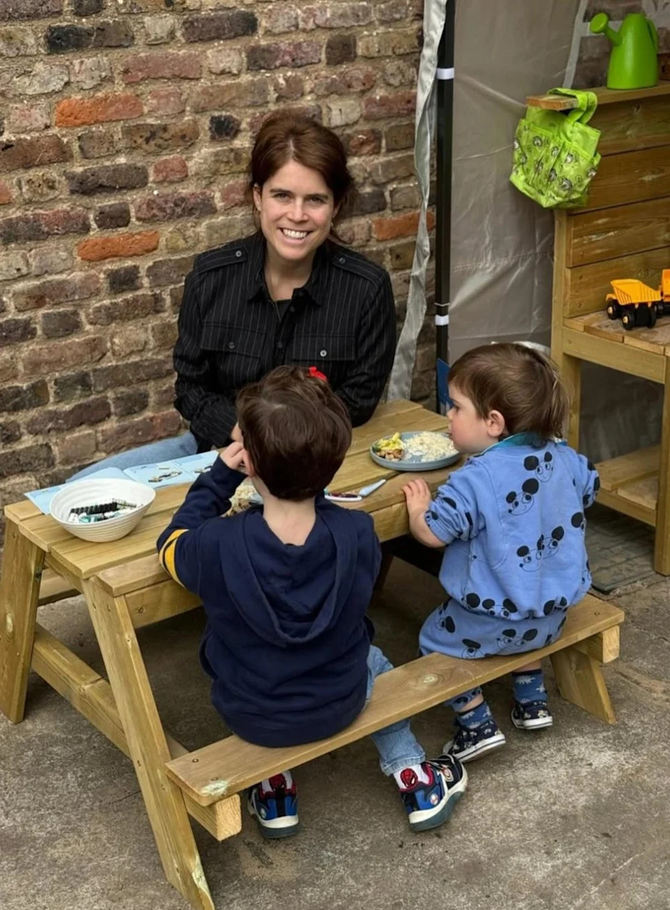 Princess Eugenie shares images of her family at their home, Ivy Cottage, which is located on the grounds of Kensington Palace
