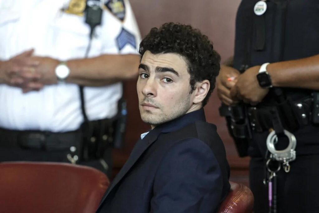 Luigi Mangione pictured in court during today’s evidence suppression decision in People v. Mangione