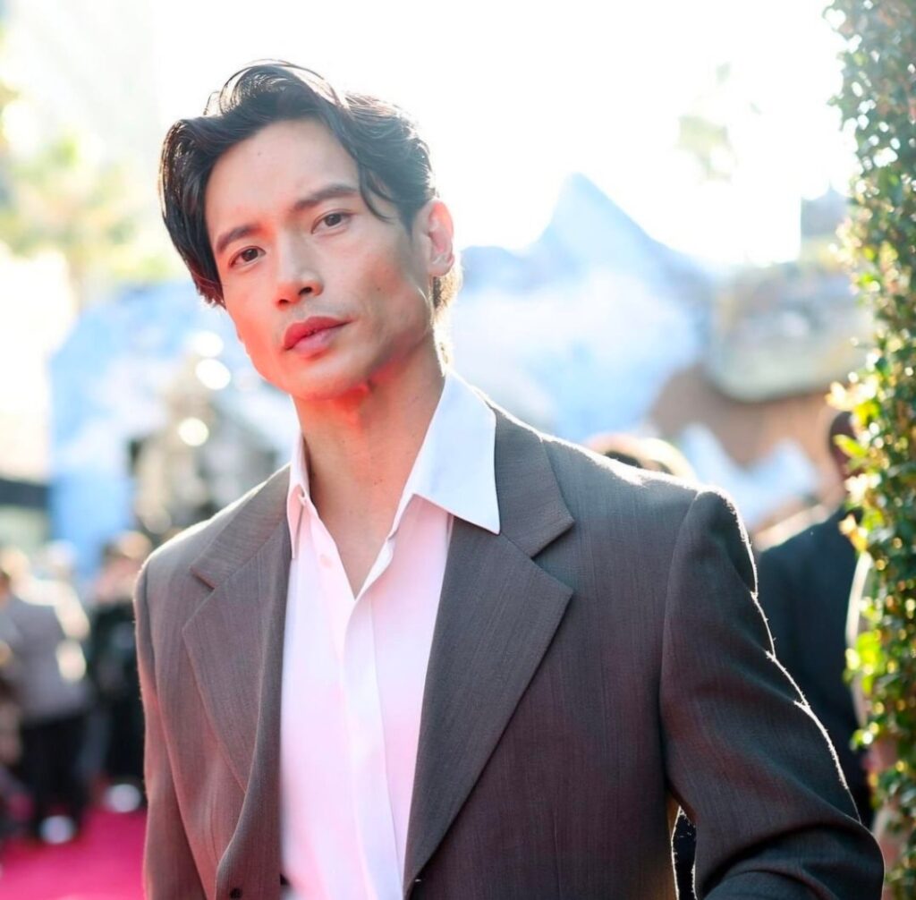 Manny Jacinto at the ‘Mandalorian and Grogu’ Premiere