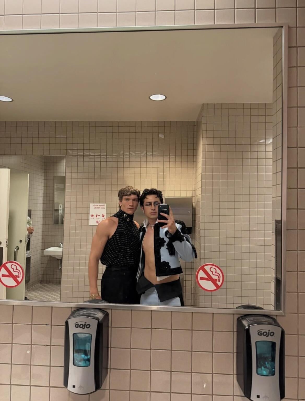 Hudson Williams posts a Met Gala bathroom selfie with Connor Storrie