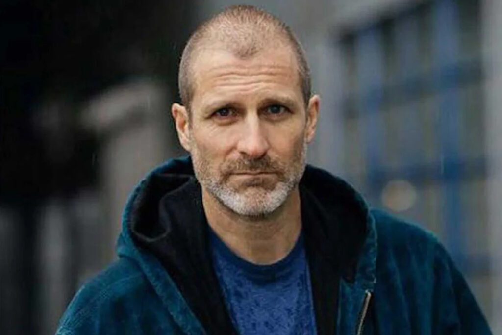 Stewart McLean’s friend ‘knew there was big trouble’ several days before “Virgin River” star was found dead at 45 Entertainment Weekly