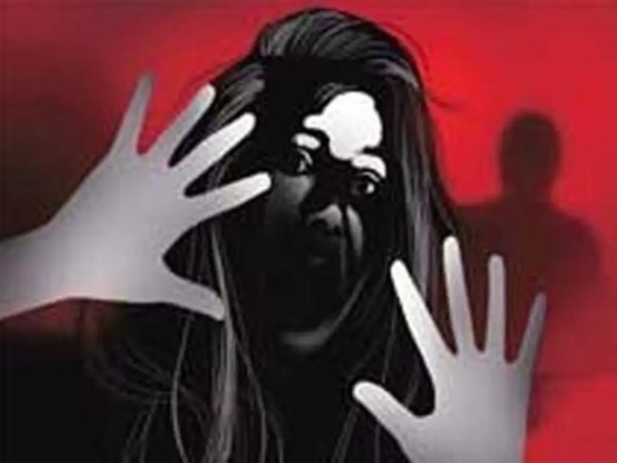 Pune IT professional booked for allegedly assaulting wife during dispute over mango purchase