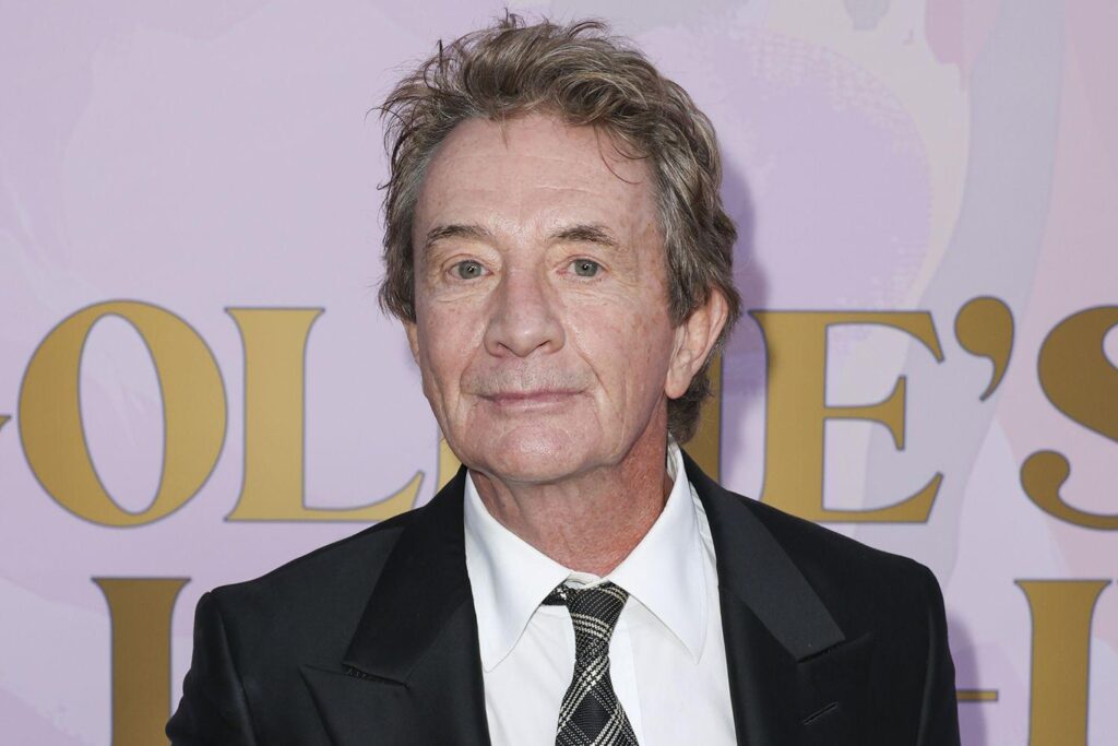 Martin Short Reflects on Losing His Brother, Mother and Father by Age 21: ‘Life Changed Completely’