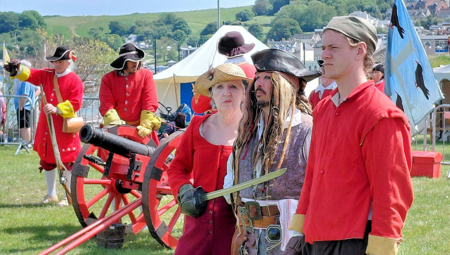Jack Sparrow drops in at Swanage Pirate Festival’s 10th birthday bash – Swanage News Jack Sparrow drops in at Swanage Pirate Festival’s 10th birthday bash – Swanage News