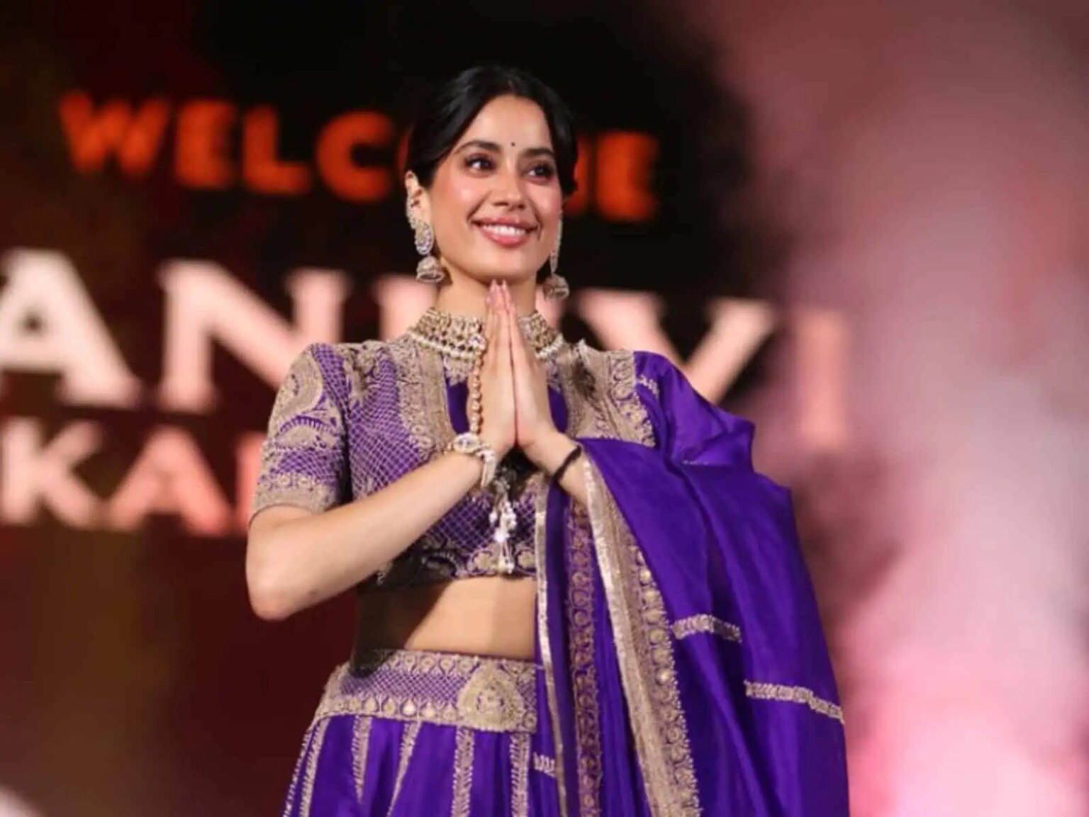 Peddi Speaks About Nation's Youth Identity: Janhvi Kapoor