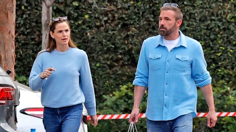 Ben Affleck and Jennifer Garner picking up food in matching outfits