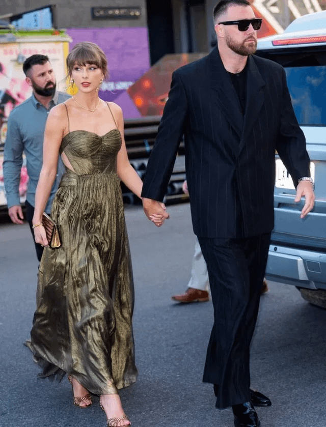 Taylor Swift and Travis Kelce tonight in Bushwick (May 16, 2026)