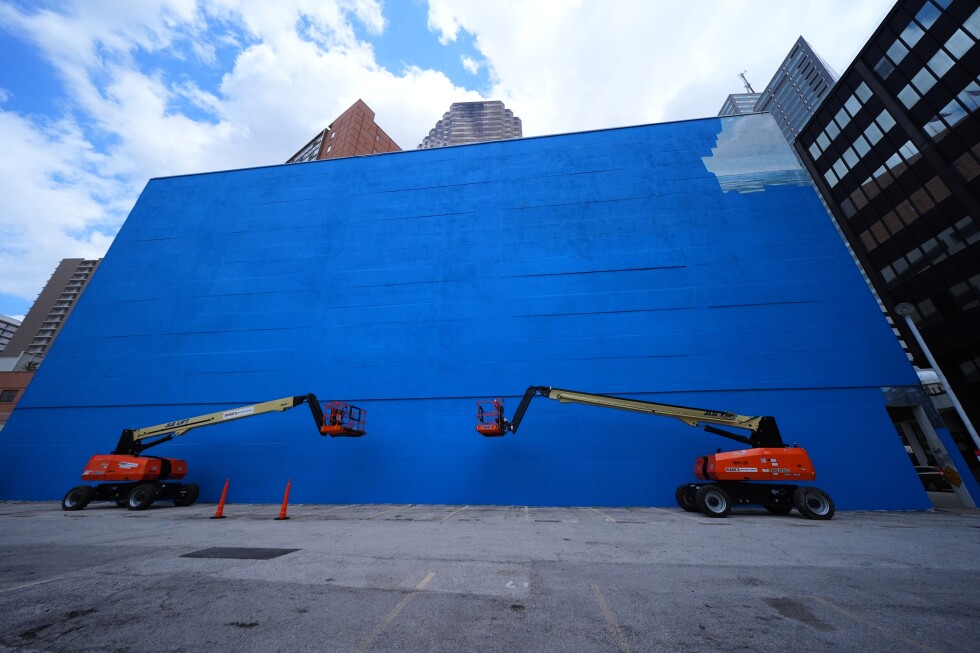 Beloved Dallas whale mural disappears amid World Cup preparations Beloved Dallas whale mural disappears amid World Cup preparations