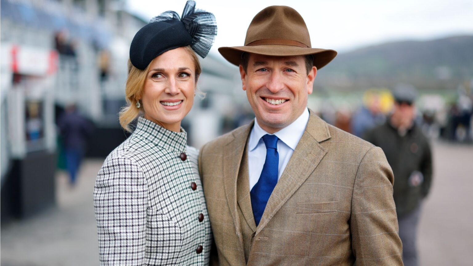 Peter Phillips and Harriet Sperling have announced that their wedding will take place on June 6th at a village church in Gloucestershire.