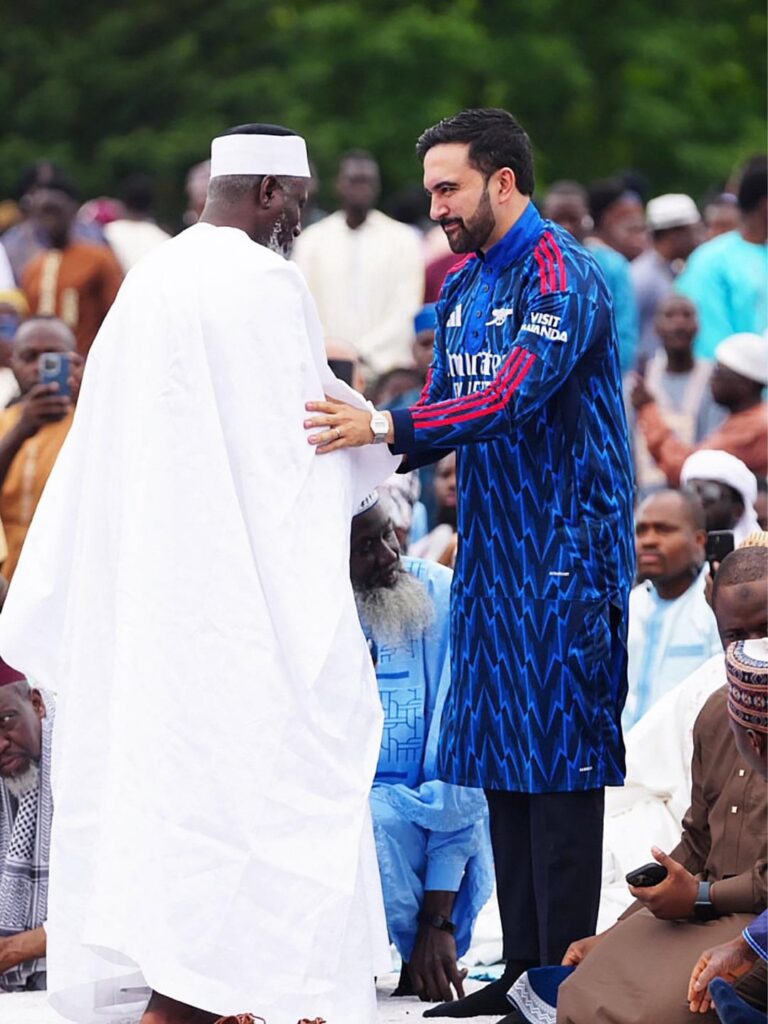 Zohran Mamdani’s Arsenal kurta at Eid al-Adha celebrations in the Bronx (27 May 2026)