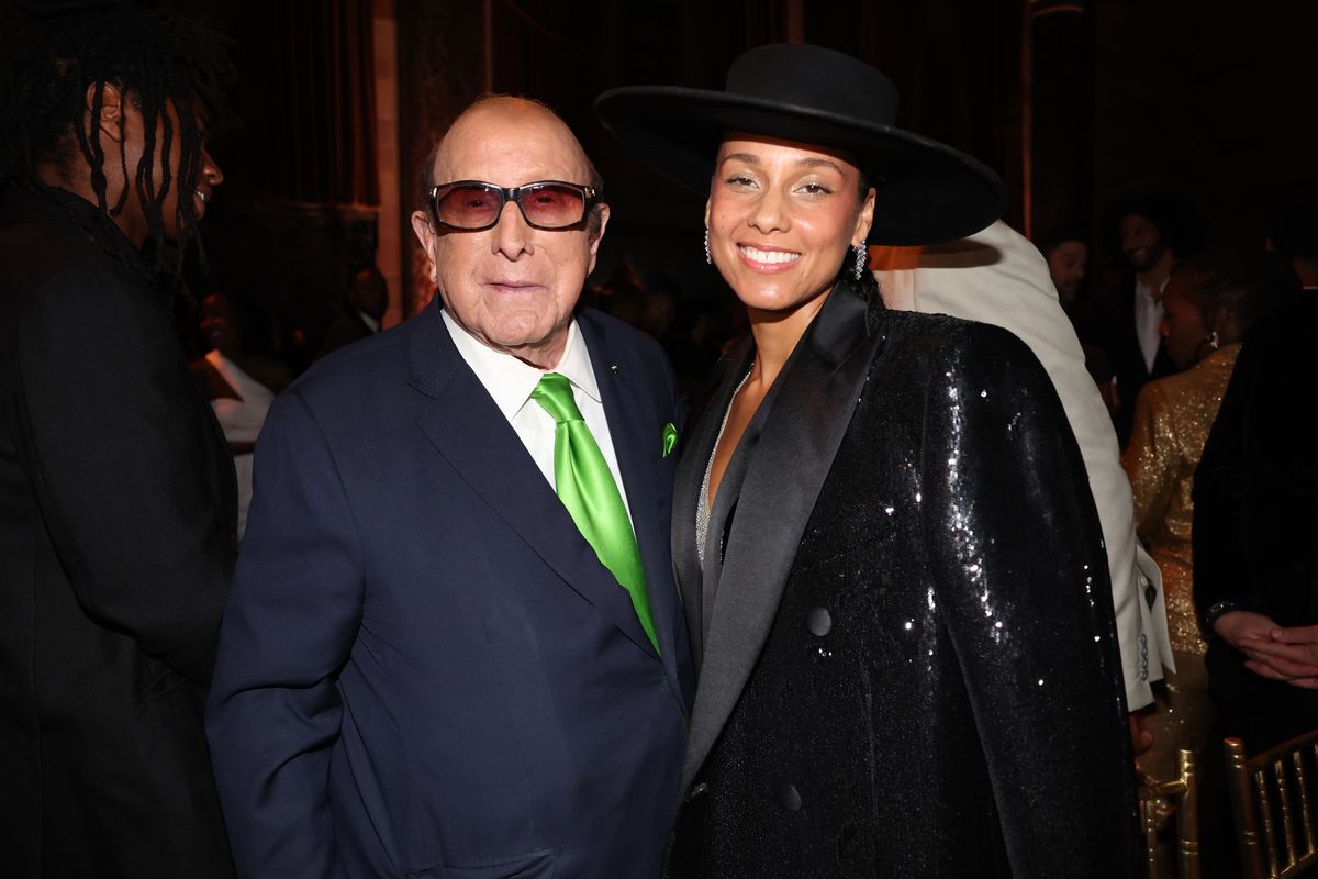 Many celebrities shared tributes following his death