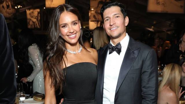 Jessica Alba’s New Romance Draws ‘Midlife Crisis’ Criticism From Ex — Source Jessica Alba’s New Romance Draws ‘Midlife Crisis’ Criticism From Ex — Source