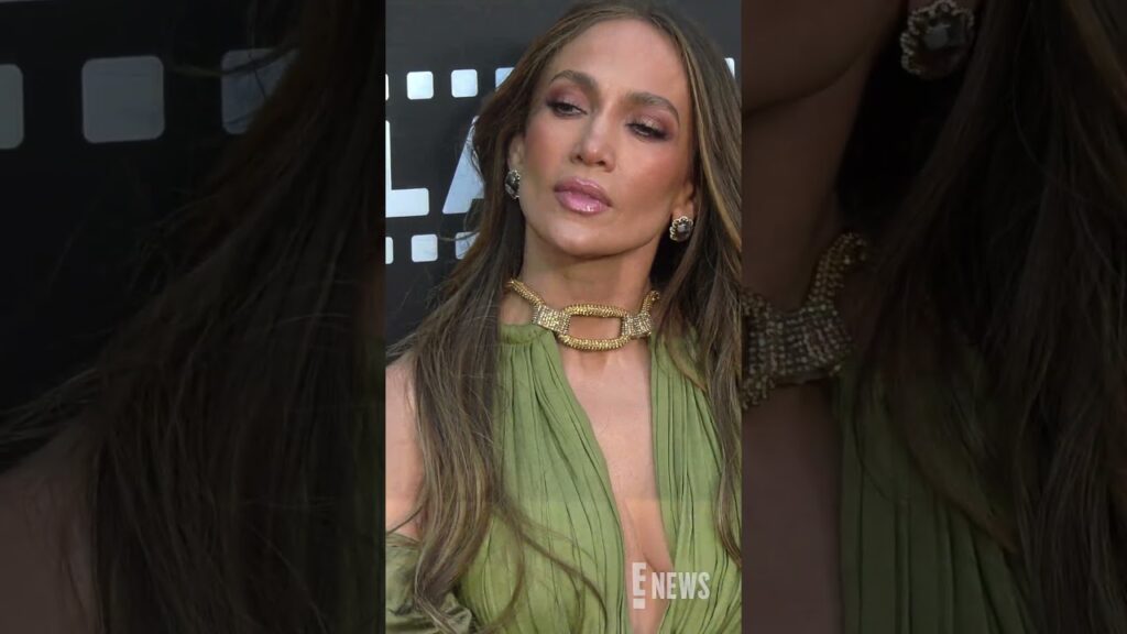 Let’s get loud over Jennifer Lopez at The Los Angeles Latino International Film Festival.💚 Let's get loud over Jennifer Lopez at The Los Angeles Latino International Film Festival.💚