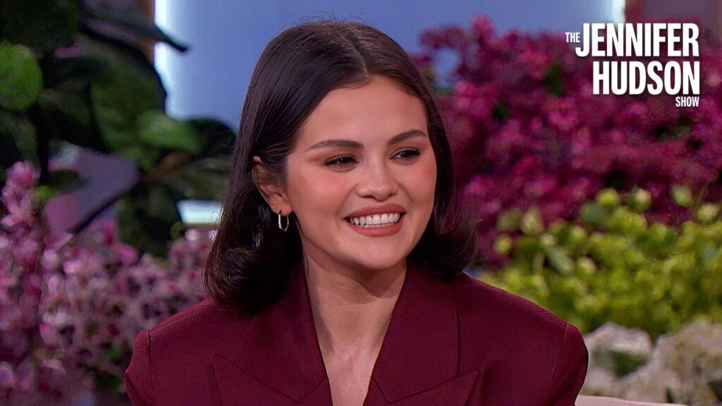 Selena Gomez: “Sometimes You Have to Break in Order to Pick Yourself Up Again” Selena Gomez: “Sometimes You Have to Break in Order to Pick Yourself Up Again”