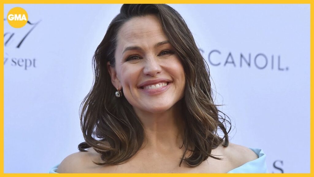 Jennifer Garner talks motherhood, divorce Jennifer Garner talks motherhood, divorce