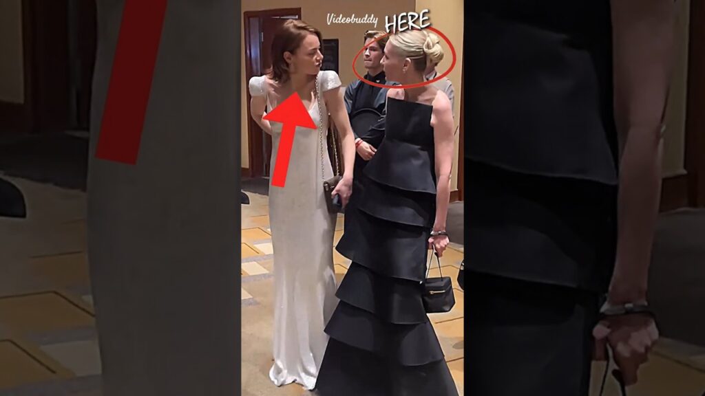 ✨️Kristen Dunst Chatting With Emma Stone At Backstage Of Oscars✨️