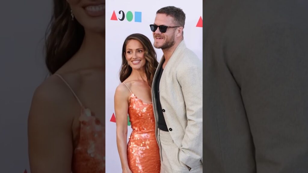 Minka Kelly and Dan Reynolds are on top of the world.😍 They have a date night at the MOCA Gala Minka Kelly and Dan Reynolds are on top of the world.😍 They have a date night at the MOCA Gala