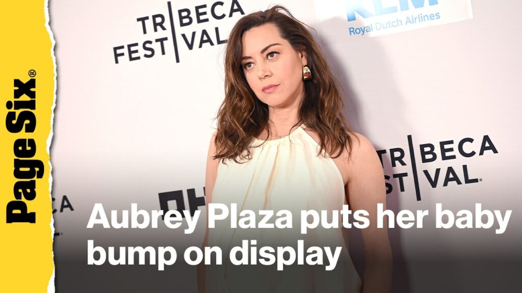 Aubrey Plaza puts her baby bump on display at 'The Accompanist' premiere