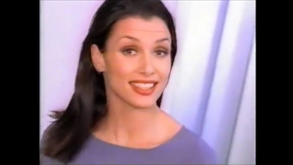 Pond's Cleansing and Make-Up Remover Towelettes Commercial featuring Bridget Moynahan (1999)
