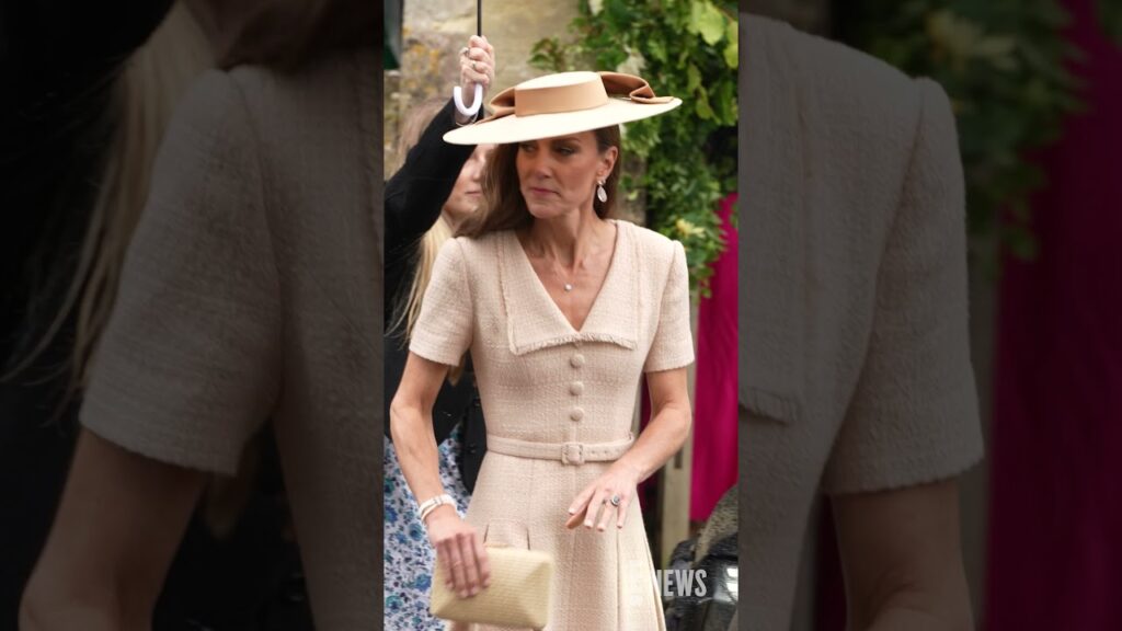 Catherine, Princess of Wales steps out for Peter Phillips and Harriet Sperling’s wedding. 💐 Catherine, Princess of Wales steps out for Peter Phillips and Harriet Sperling’s wedding. 💐