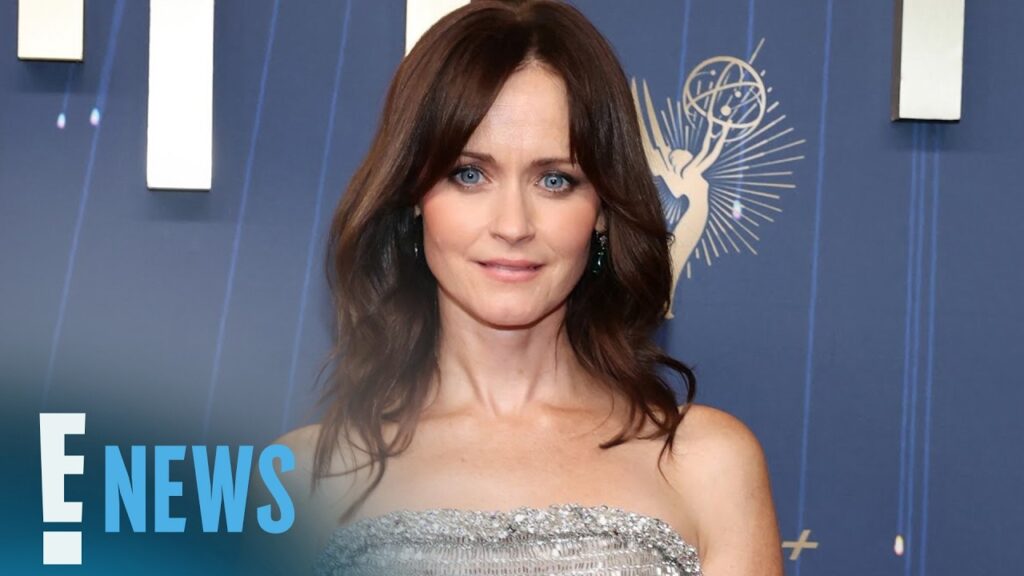 Alexis Bledel Makes Rare Public Appearance at Tribeca Festival | E! News Alexis Bledel Makes Rare Public Appearance at Tribeca Festival | E! News