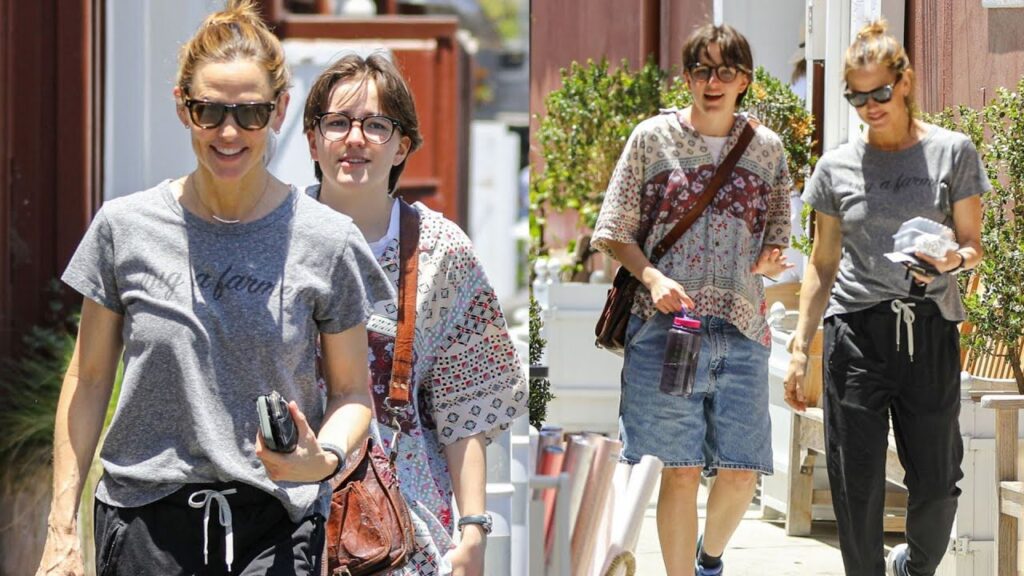 Jennifer Garner Enjoys Casual Shopping Outing with Child Fin Affleck in Santa Monica.