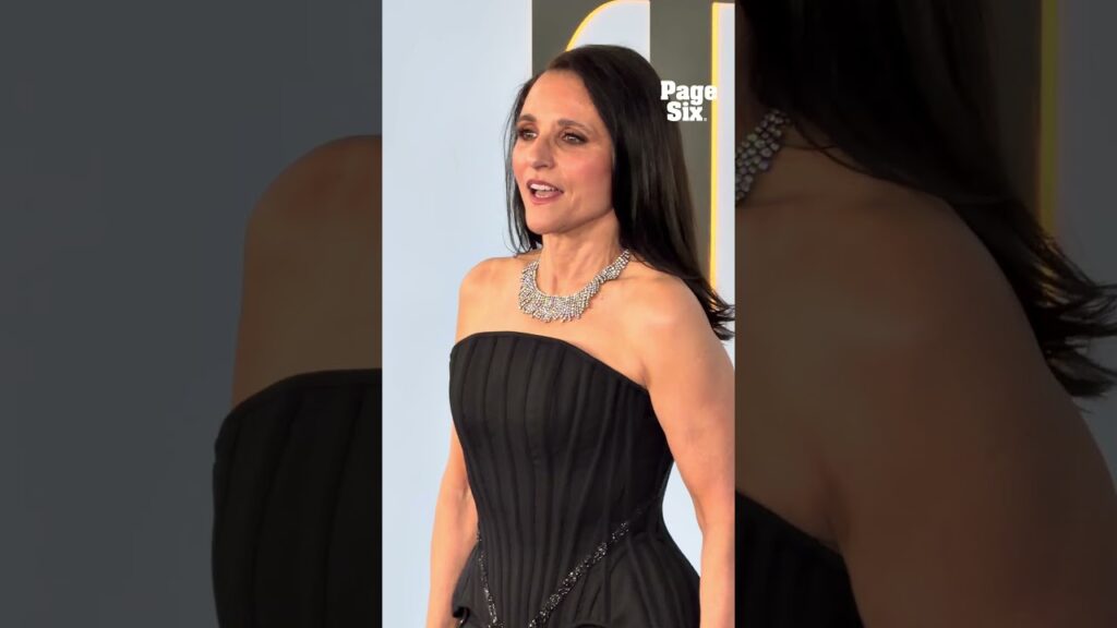 Julia Louis-Dreyfus was looking absolutely radiant at the 79th Annual Tony Awards. 🎠#shorts Julia Louis-Dreyfus was looking absolutely radiant at the 79th Annual Tony Awards. 🎠#shorts