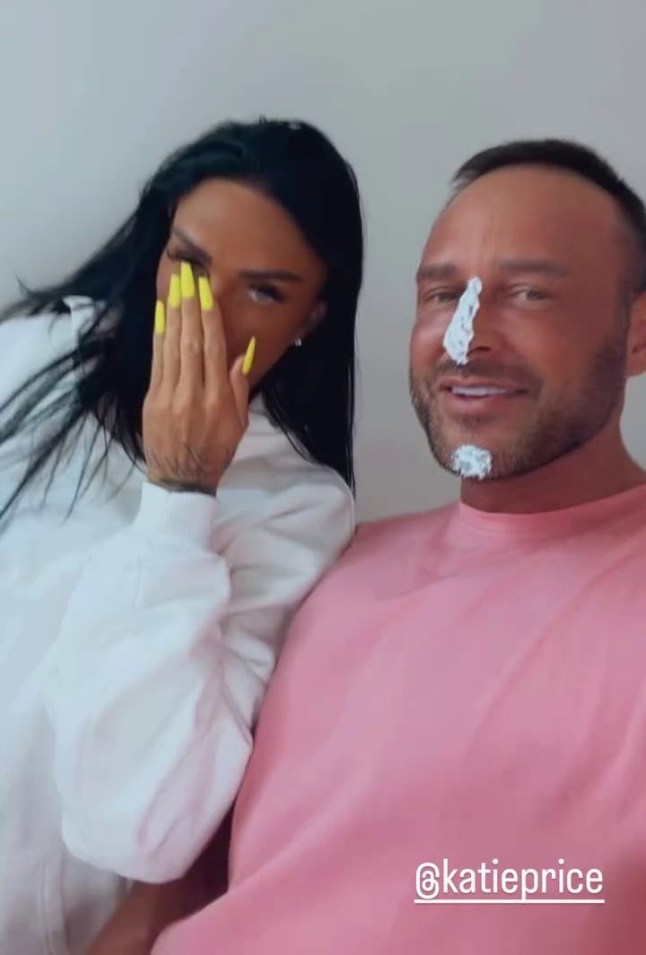 Katie Price and Lee andrews fixing nose and chin