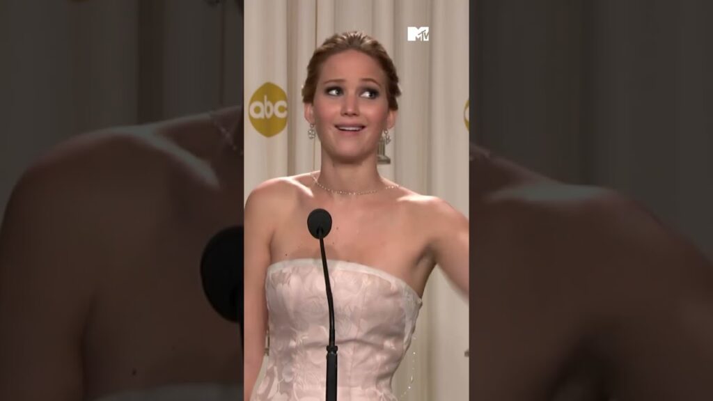 Jennifer Lawrence at the 2013 Oscars proving she was and always will be one of a kind 🤣💗