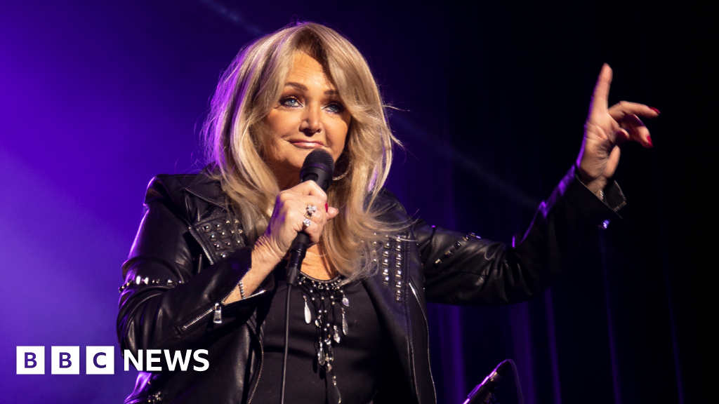 Bonnie Tyler out of coma but 'very unwell' after emergency surgery – BBC Bonnie Tyler out of coma but 'very unwell' after emergency surgery - BBC