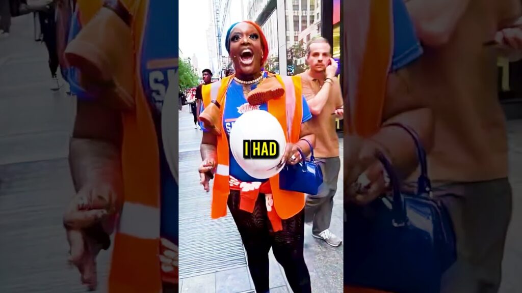 ExtraEmily Got Yelled At By A Knicks Fan Until Realizing She Was A Streamer! ππ ExtraEmily Got Yelled At By A Knicks Fan Until Realizing She Was A Streamer! ππ