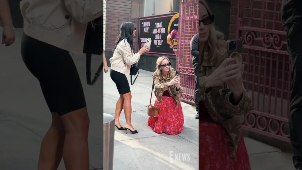 Full disclosure, we are obsessed with Emily Blunt. 🤩 (🎥: @JPASC24)
