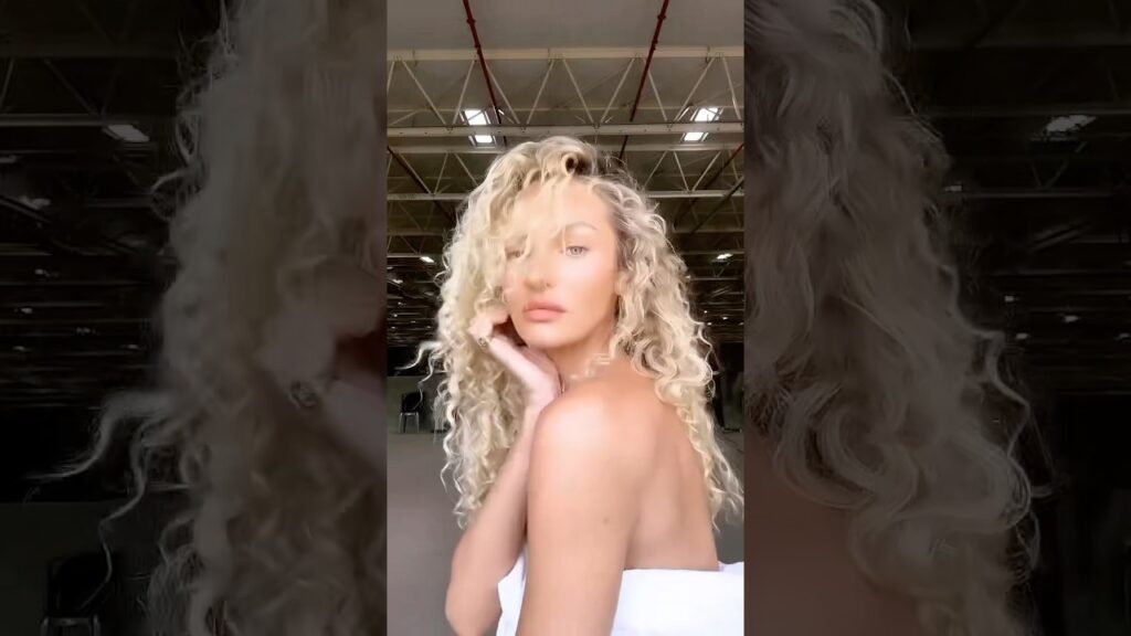 Candice Swanepoel: From Small-Town Girl to Global Supermodel & Entrepreneur Candice Swanepoel: From Small-Town Girl to Global Supermodel & Entrepreneur