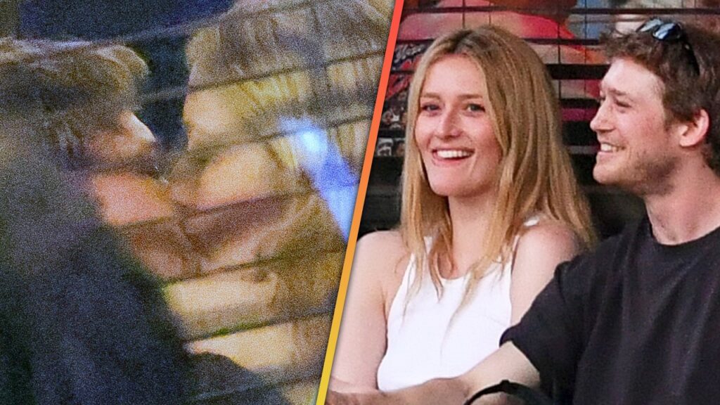 Sarah Pidgeon KISSES Joe Alwyn on New York Night Out Sarah Pidgeon KISSES Joe Alwyn on New York Night Out