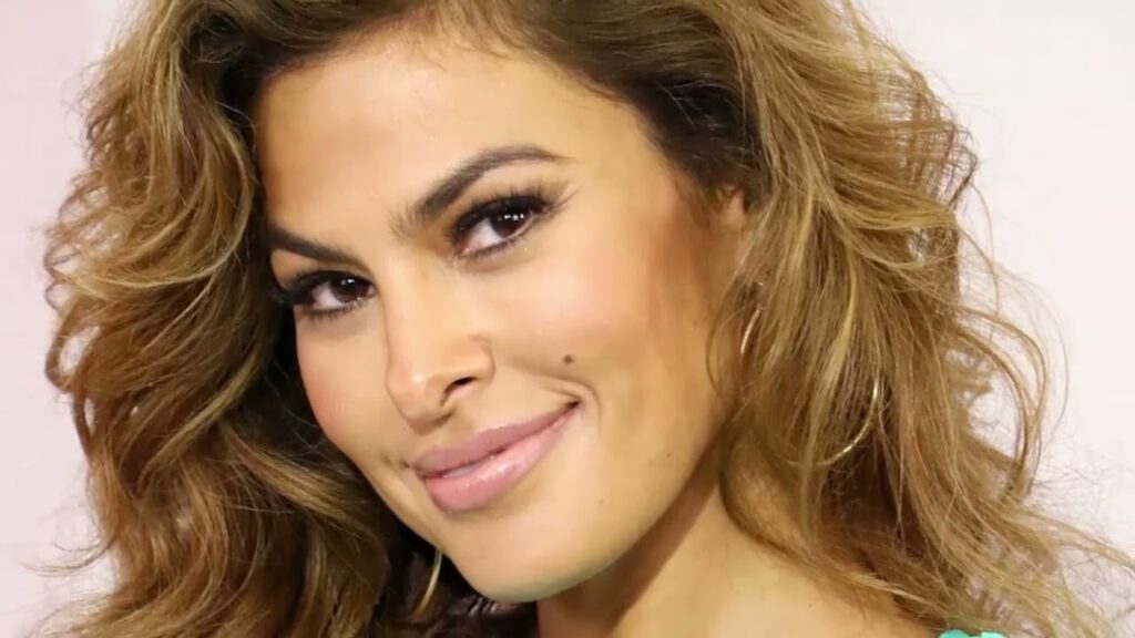 Eva Mendes In G Strlng Photos Leave Little To Imagination