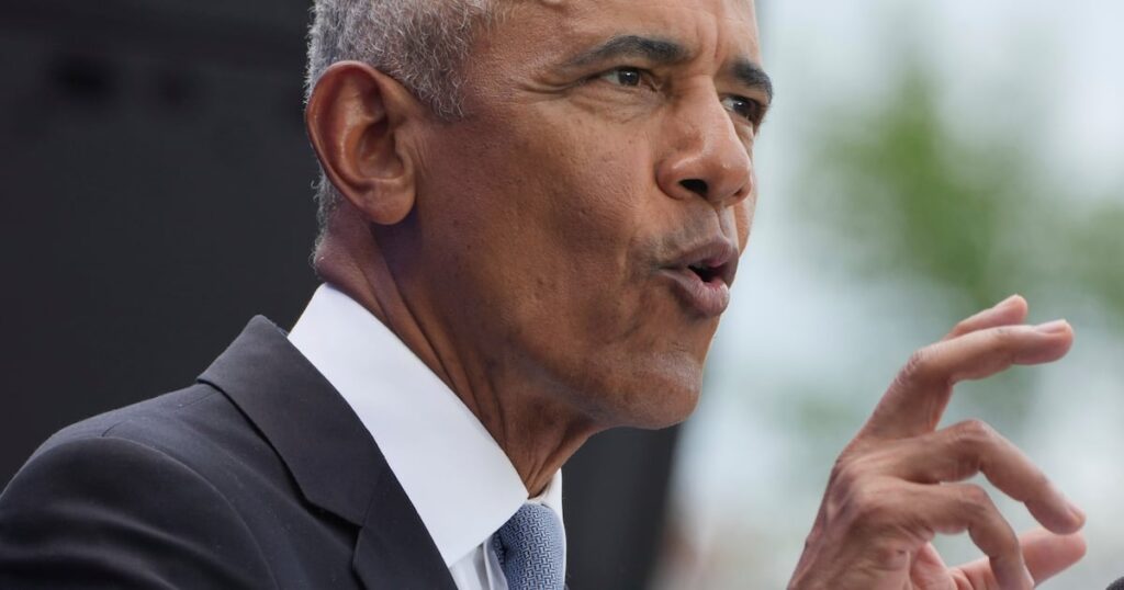 Obama Center’s opening draws former presidents, music legends and A-list celebrities Obama Center’s opening draws former presidents, music legends and A-list celebrities