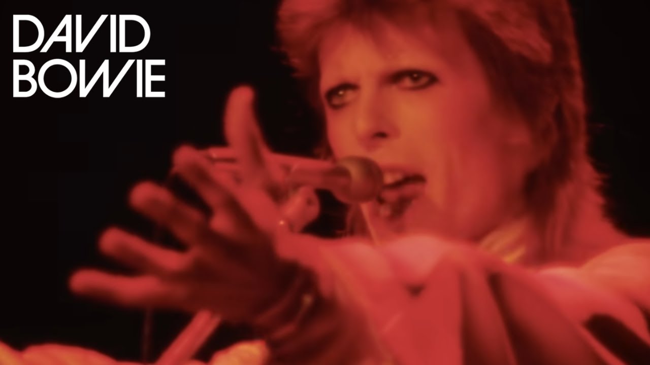 David Bowie - Moonage Daydream (Live) [Official Video [4K] - YouTube