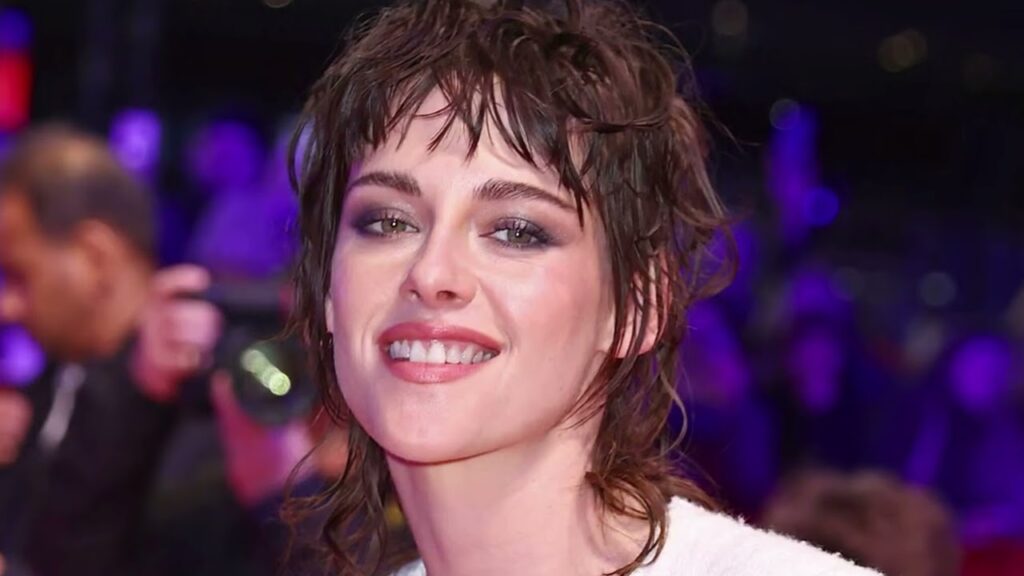 Kristen Stewart Shows It All—Proof In Pictures! Kristen Stewart Shows It All—Proof In Pictures!