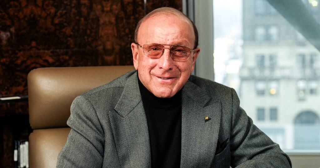 Clive Davis, legendary music mogul who worked with Whitney Houston and Bruce Springsteen, dies at 94 Clive Davis, legendary music mogul who worked with Whitney Houston and Bruce Springsteen, dies at 94