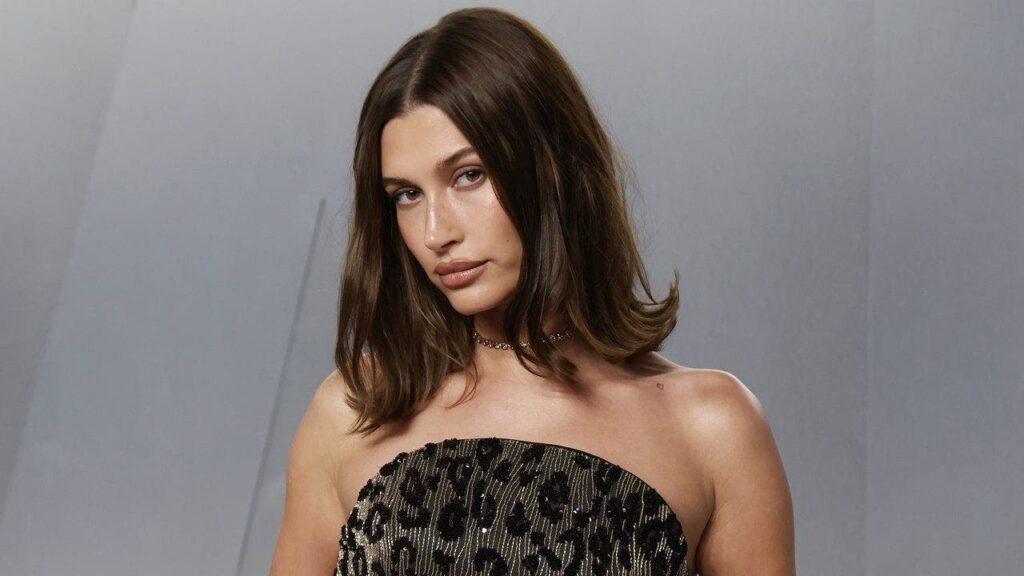 Hailey Bieber strips down for Kim Kardashian’s SKIMS cotton campaign Hailey Bieber strips down for Kim Kardashian's SKIMS cotton campaign
