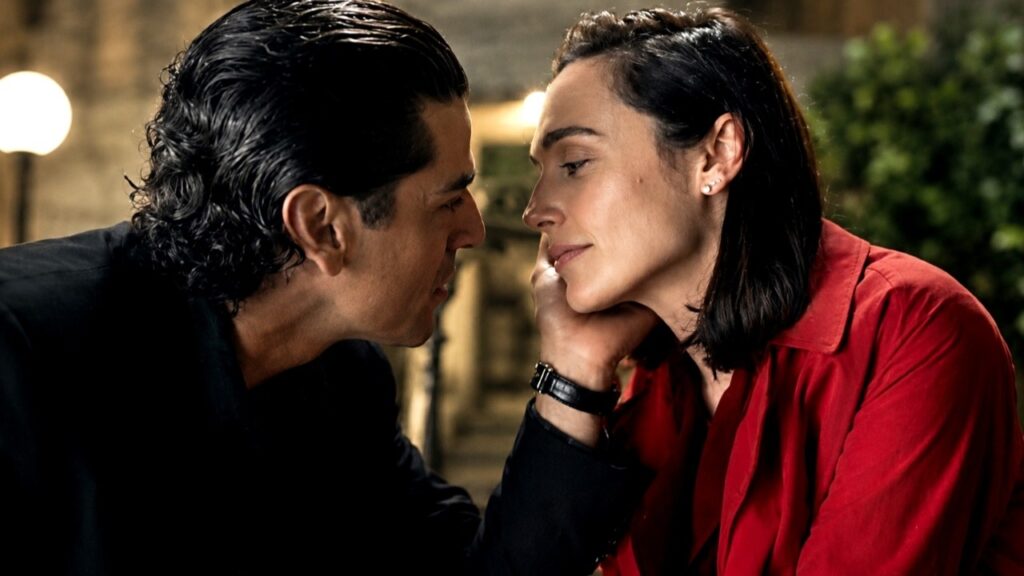 In The Hand Of Dante Hot Scenes Timing | Gal Gadot Hot | Oscar Isaac | Netflix Movie Timing |