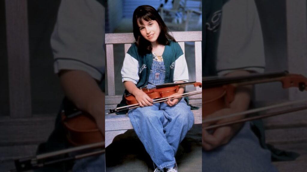 Lacey Chabert circa 1995. 😀#hallmark #hallmarkchristmasmovies #hallmarkchristmas #hallmarkchannel