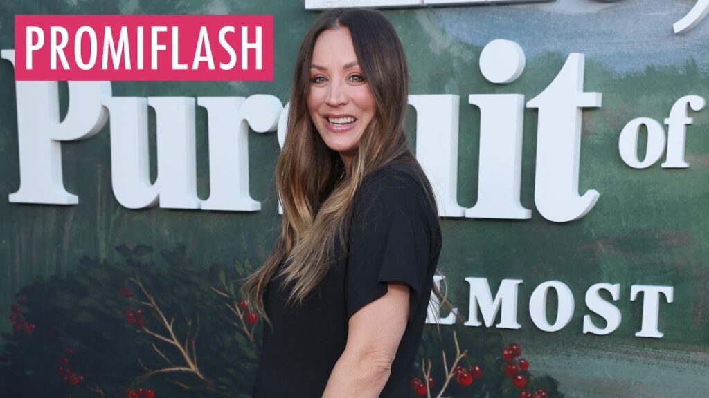 Kaley Cuoco zeigt erstmals ihren Babybauch auf Red Carpet