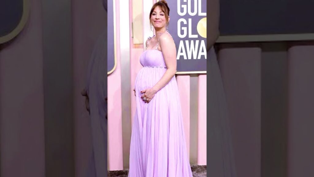 Actress Kaley Cuoco has been seen publicly debuting her baby bump