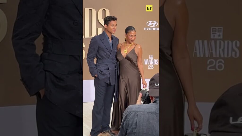 Jaafar Jackson and Nia Long, you're 𝓴𝓷𝓸𝓬𝓴𝓲𝓷𝓰 𝓾𝓼 𝓸𝓯𝓯 𝓸𝓾𝓻 𝓯𝓮𝓮𝓽 𝓷𝓸𝔀 𝓫𝓪𝓫𝔂! #BETAwards. 😮‍💨