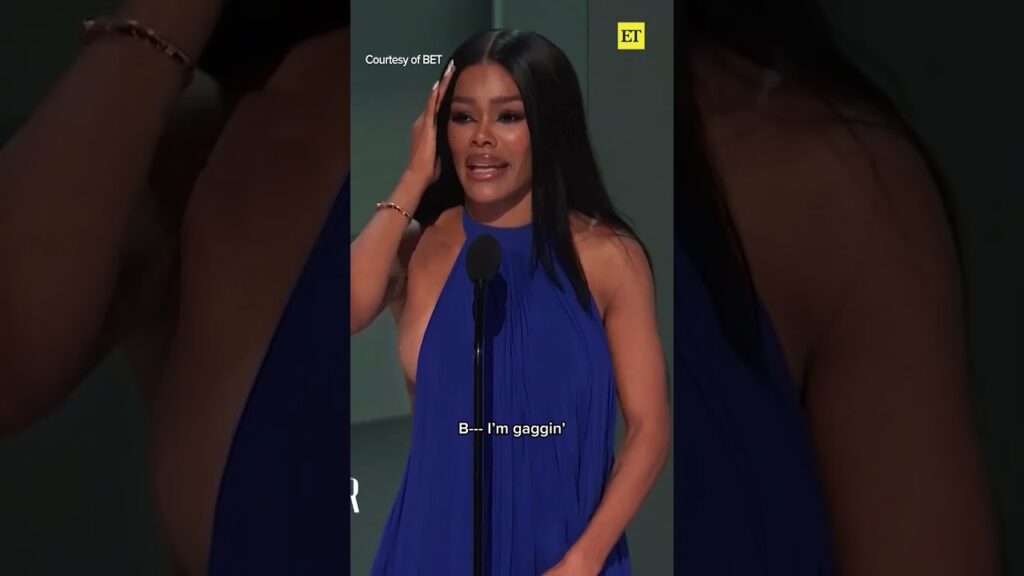 #janetjackson surprise an emotional #teyanataylor at the #betawards #janetjackson surprise an emotional #teyanataylor at the #betawards