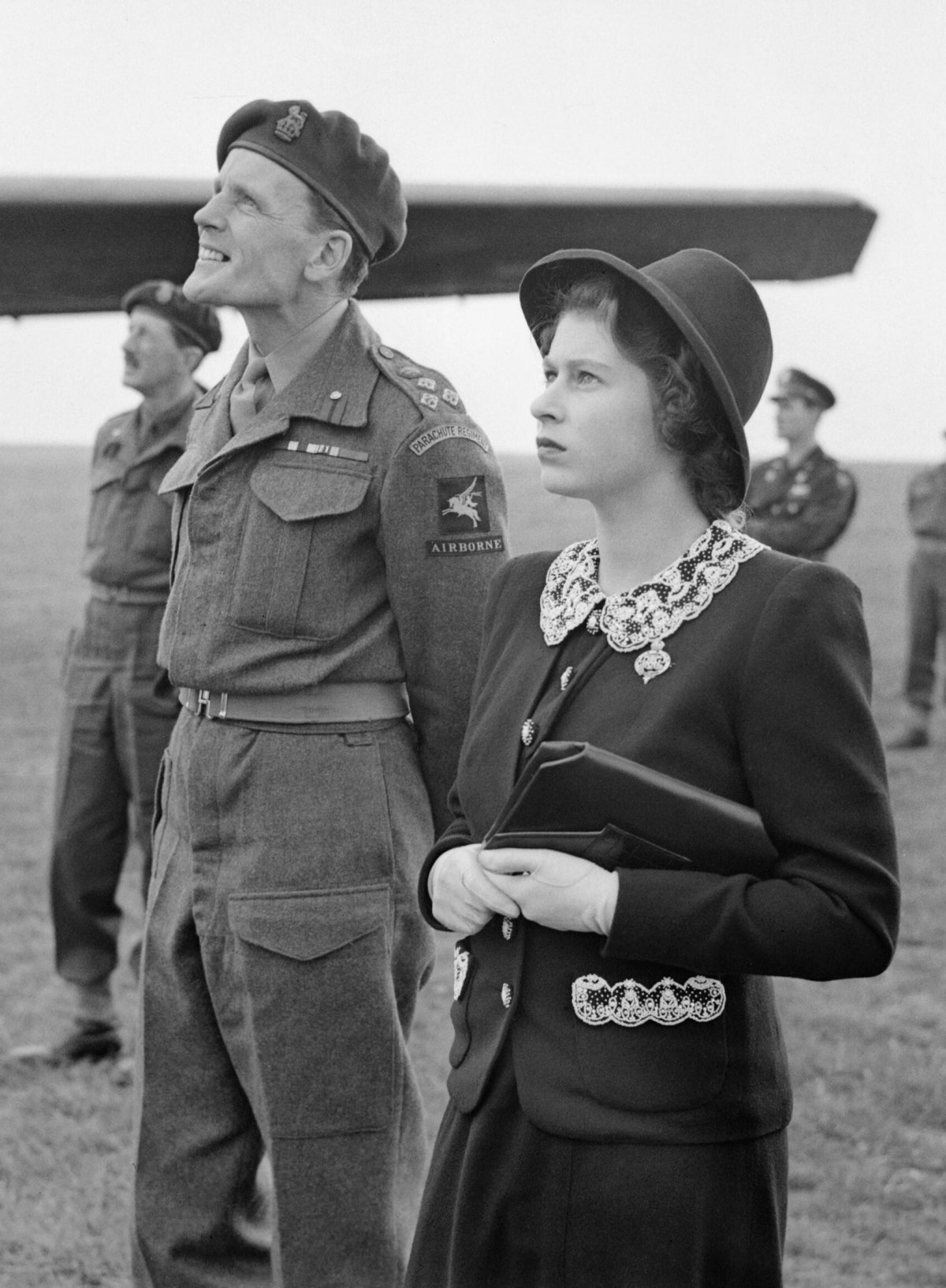 Princess Elizabeth watching parachutists dropping during a visit to airborne forces in England in the run-up to D-Day, May 17, 1944 (Imperial War Museum/Wikimedia Commons)
