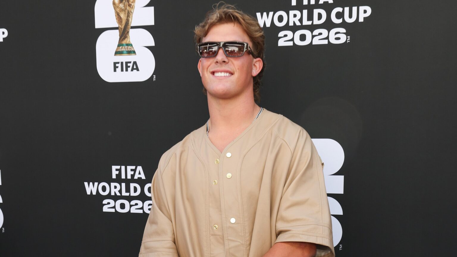 Jaxson Dart, Tom Cruise Among Celebrities to Attend USMNT's FIFA World Cup Opener in Videos, Photos