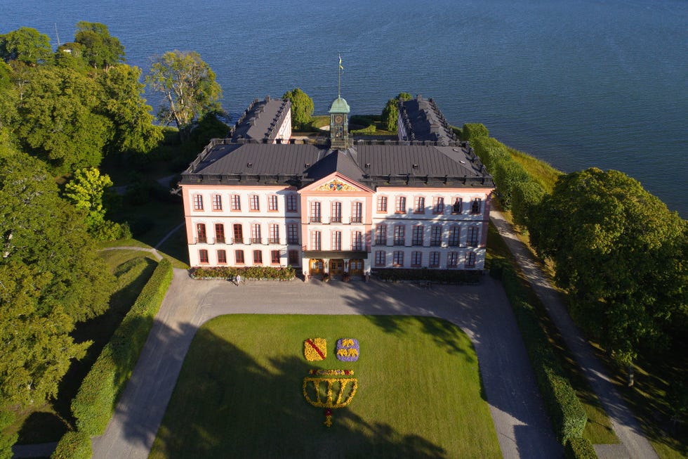 Customs castle